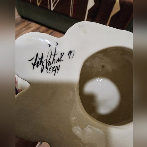 Vintage Hand Painted Rabbit - Picture 10 of 10